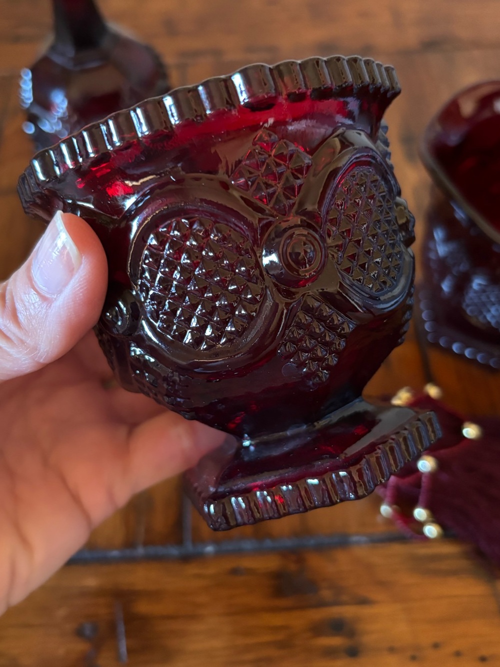 Ruby Red Avon 1876 Cape Cod Collection Sugar Creamer Bell Tassel - Picture 7 of 10